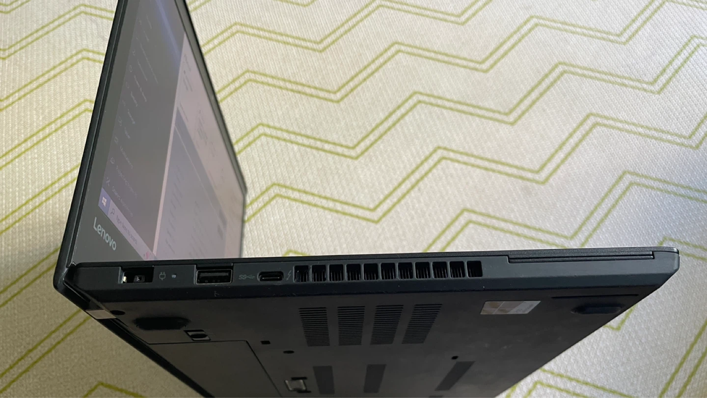 Lenovo ThinkPad T470 Laptop - photo 3