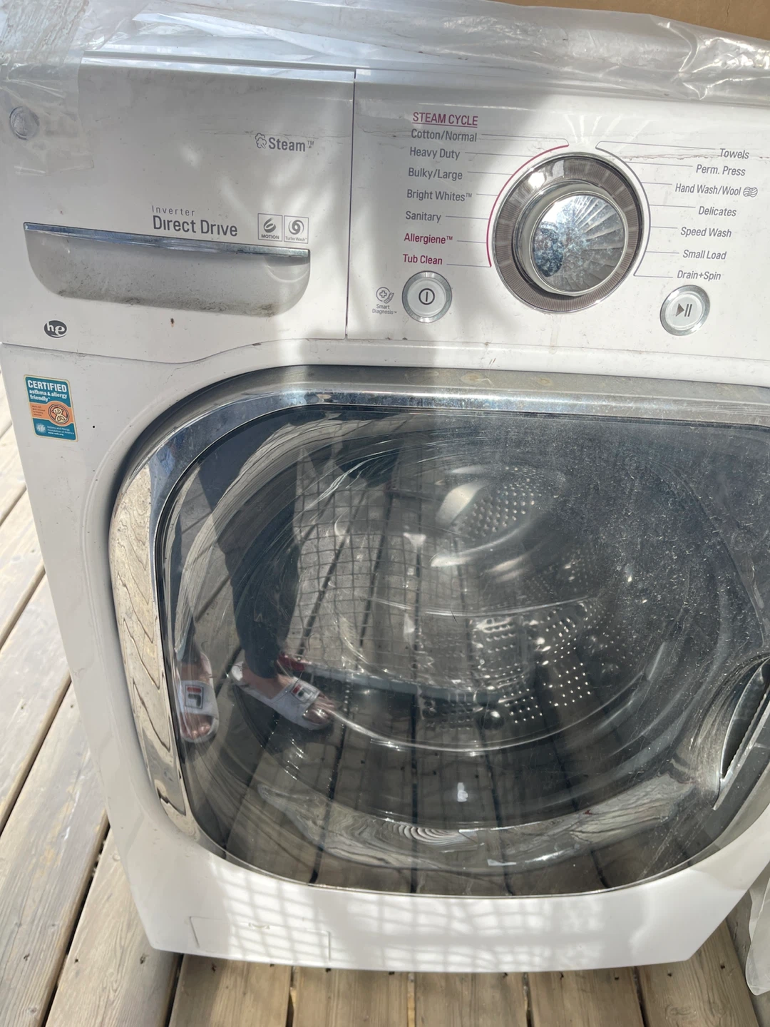 LG Inverter Direct Drive Washing Machine with Steam