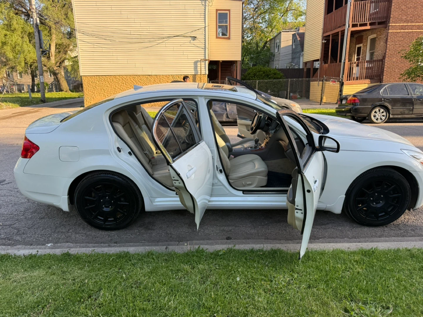 2007 White Infiniti G35x Sedan - photo 2