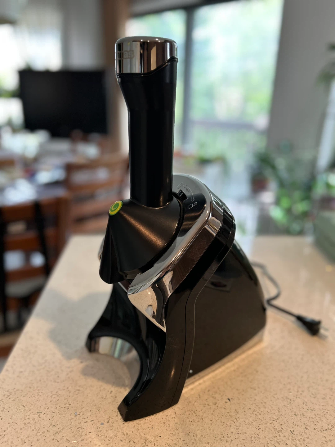 Yonanas Deluxe Frozen Fruit Dessert Maker - photo 3