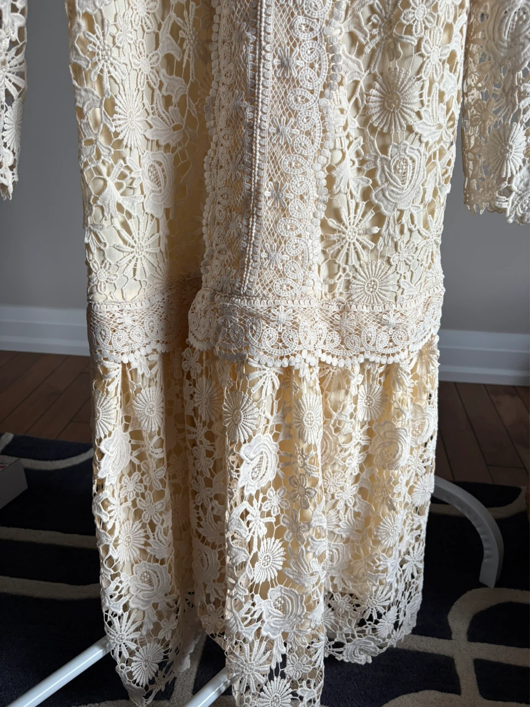 JUST ME Cream Lace Midi Dress - photo 3