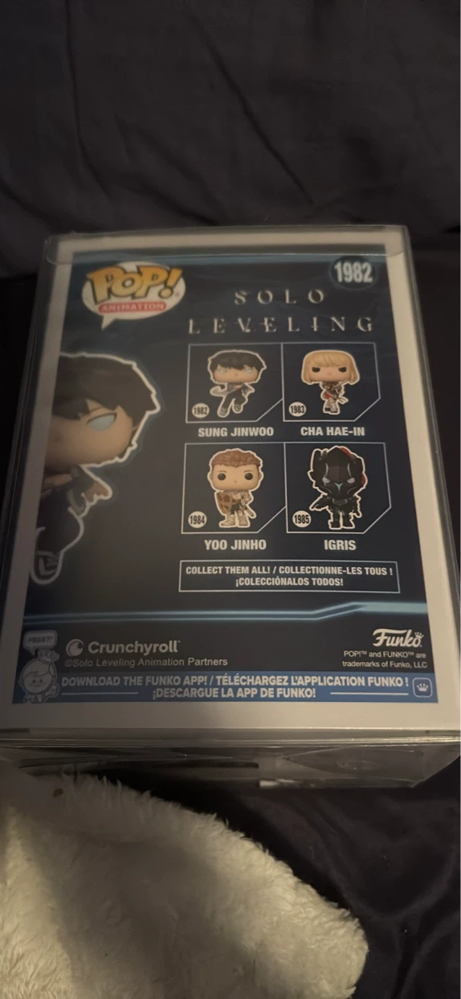 Funko Pop! Solo Leveling Sung Jinwoo Vinyl Figure #1982 - photo 2