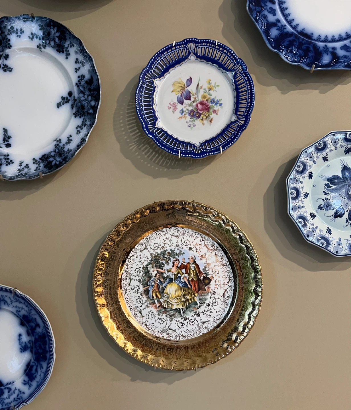 Vintage Decorative Porcelain Plate - photo 3