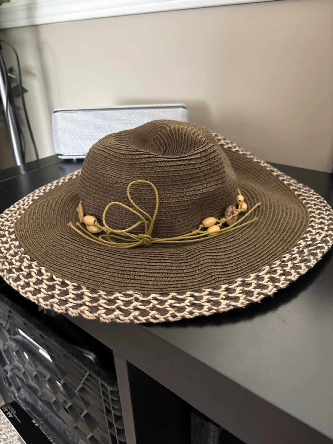 Brown sun hat with decorative beads