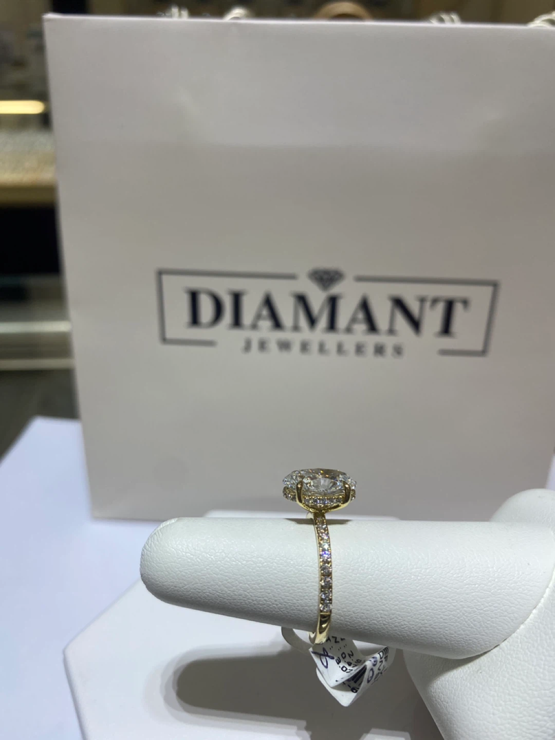 Diamant Jewellers Oval Diamond Engagement Ring - photo 3