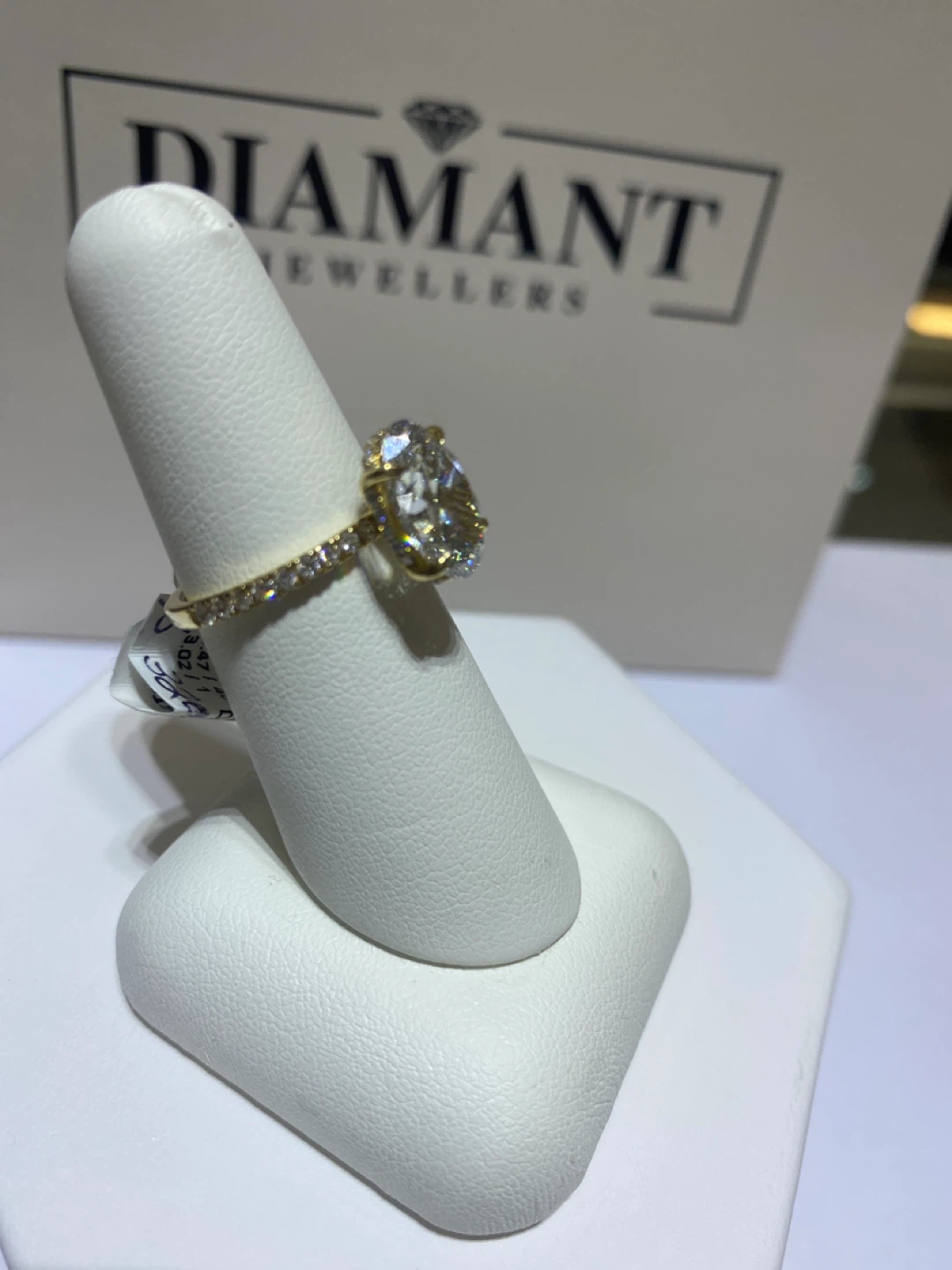 Diamant Jewellers Oval Diamond Engagement Ring - photo 2