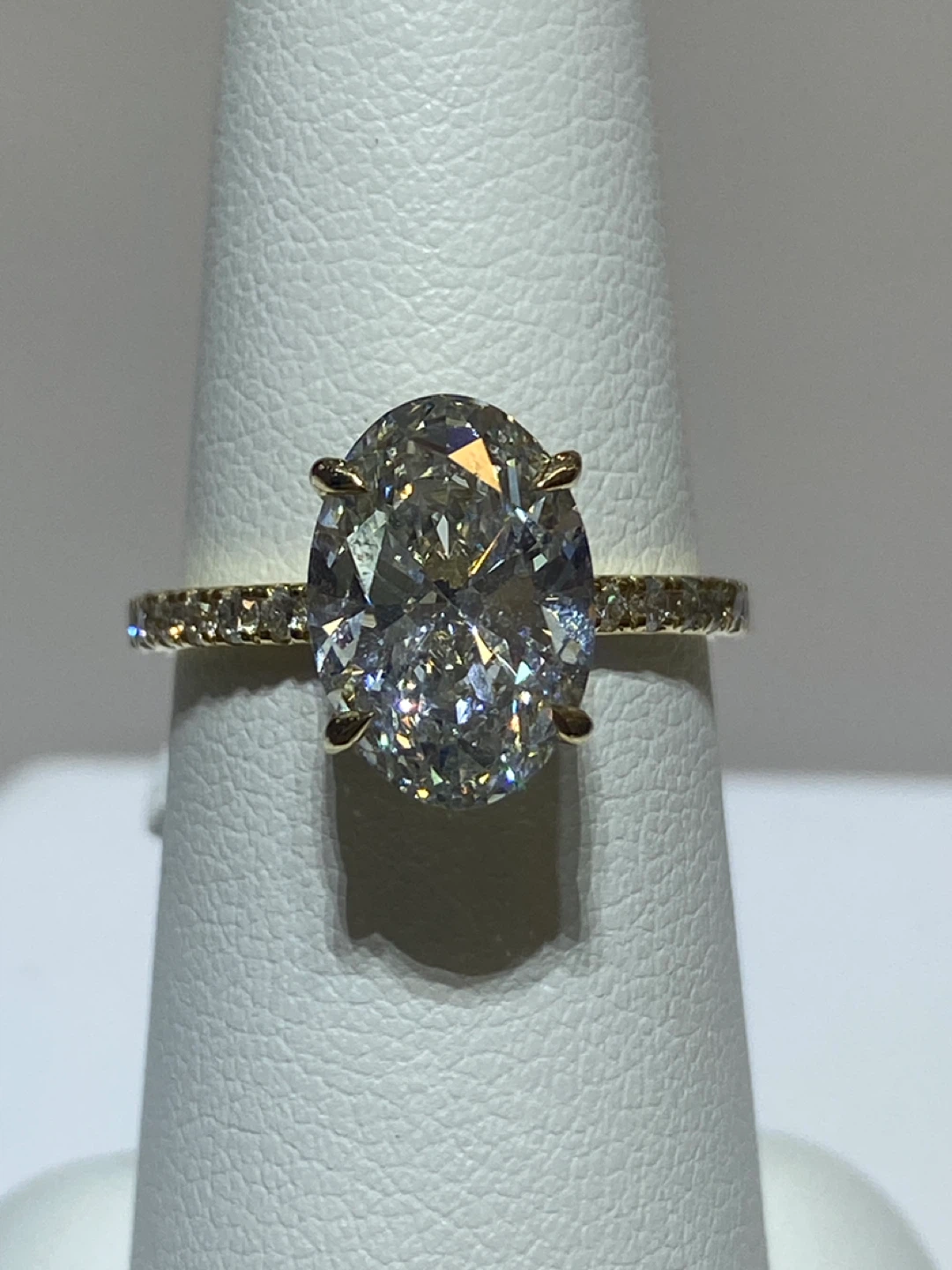 Diamant Jewellers Oval Diamond Engagement Ring