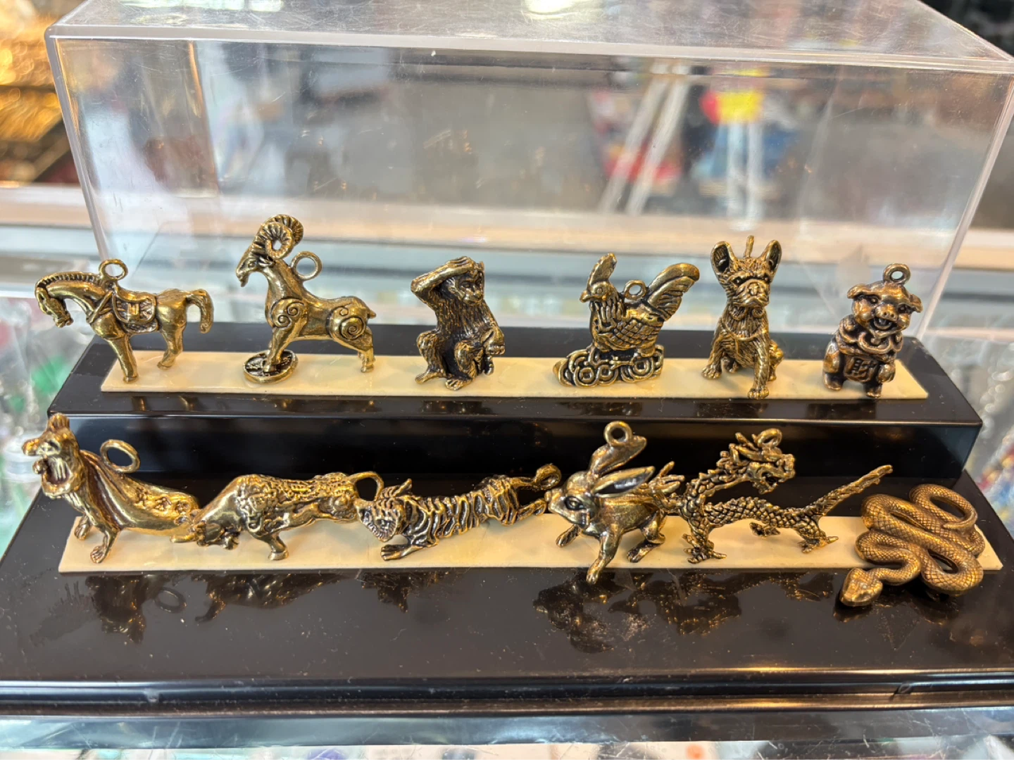 A set of 12 bronze Chinese zodiac animal pendants - photo 2
