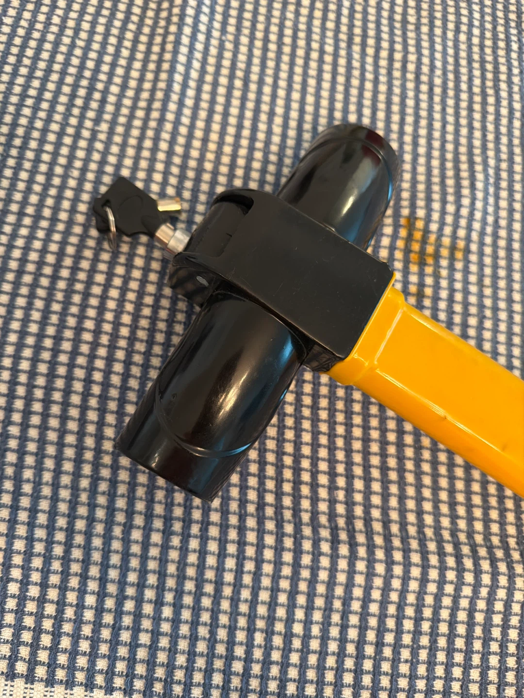 Yellow and Black Steering Wheel Lock with Keys