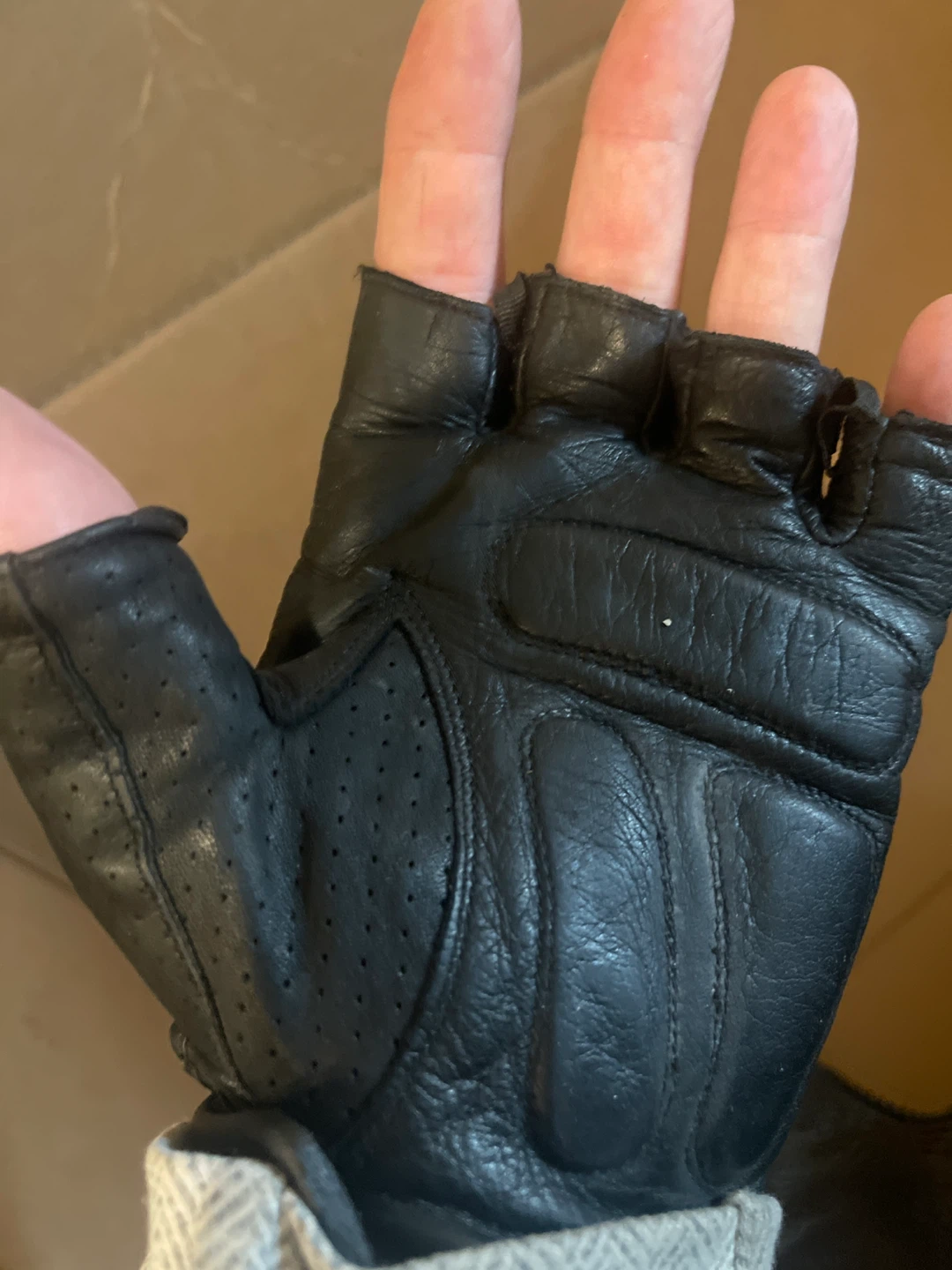 Black Leather Fingerless Gloves - XL - photo 2