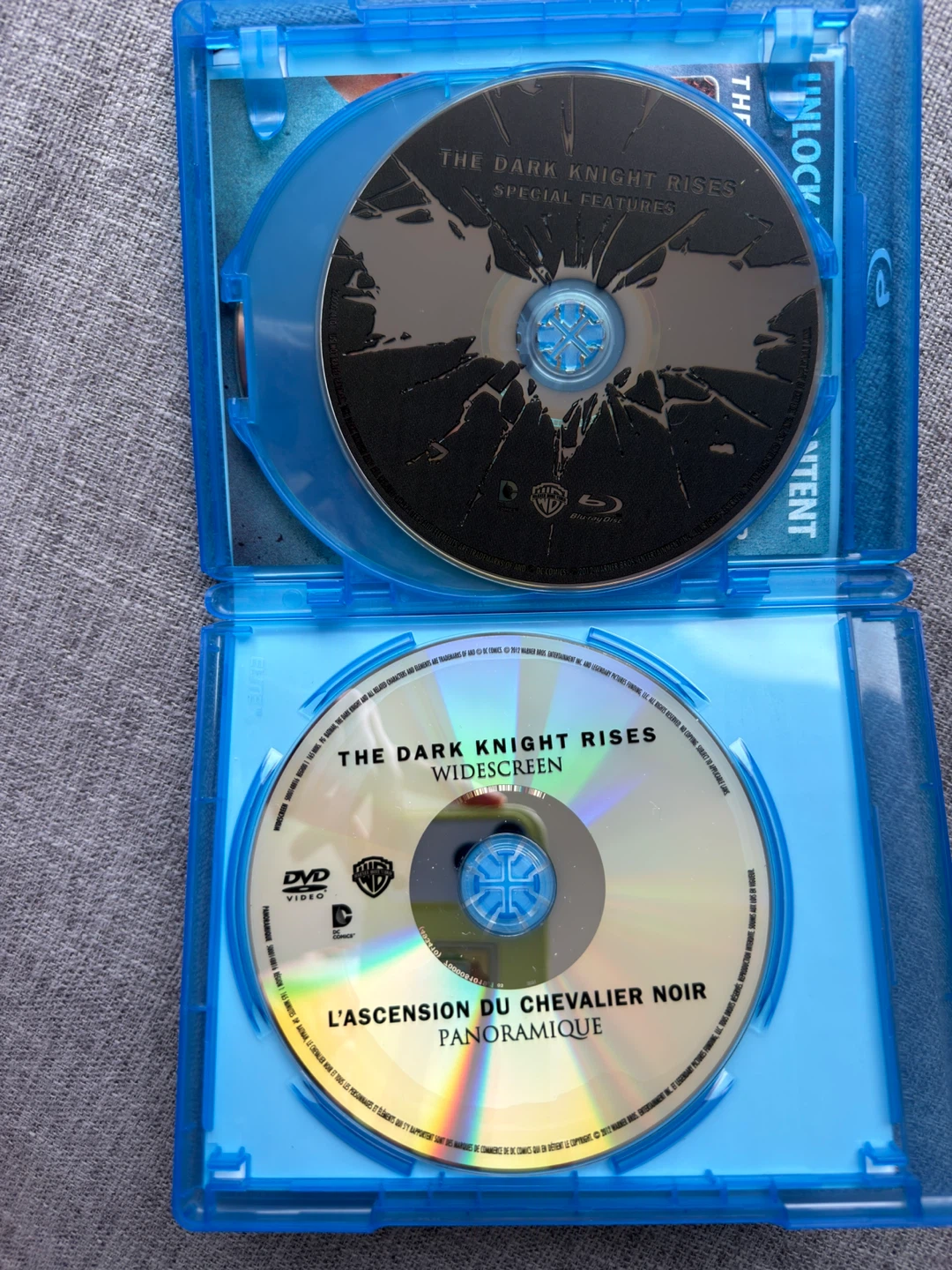 The Dark Knight Rises Blu-Ray + DVD Combo Pack - photo 3
