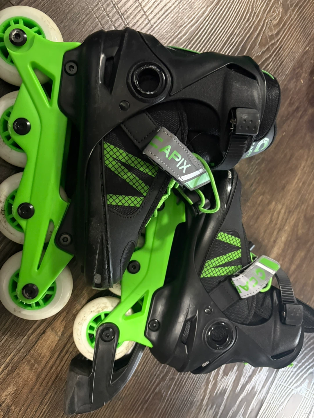 CAPIX Inline Skates - Youth Size - photo 2