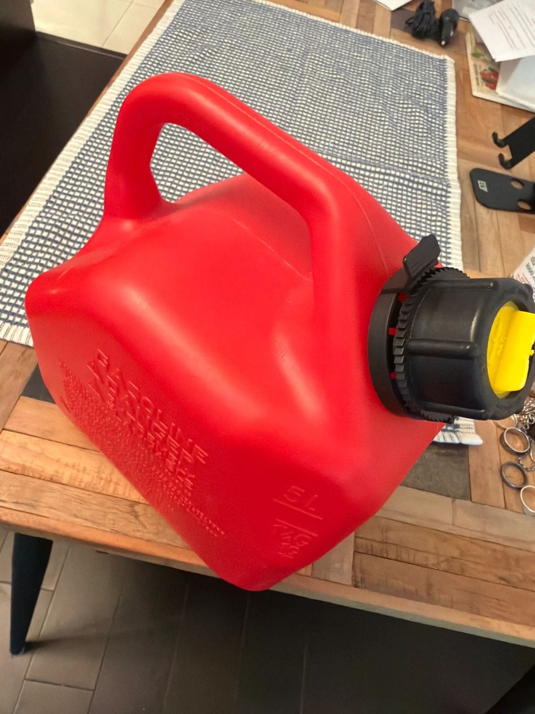 5L/1.25 Self Venting Fuel Can - photo 2