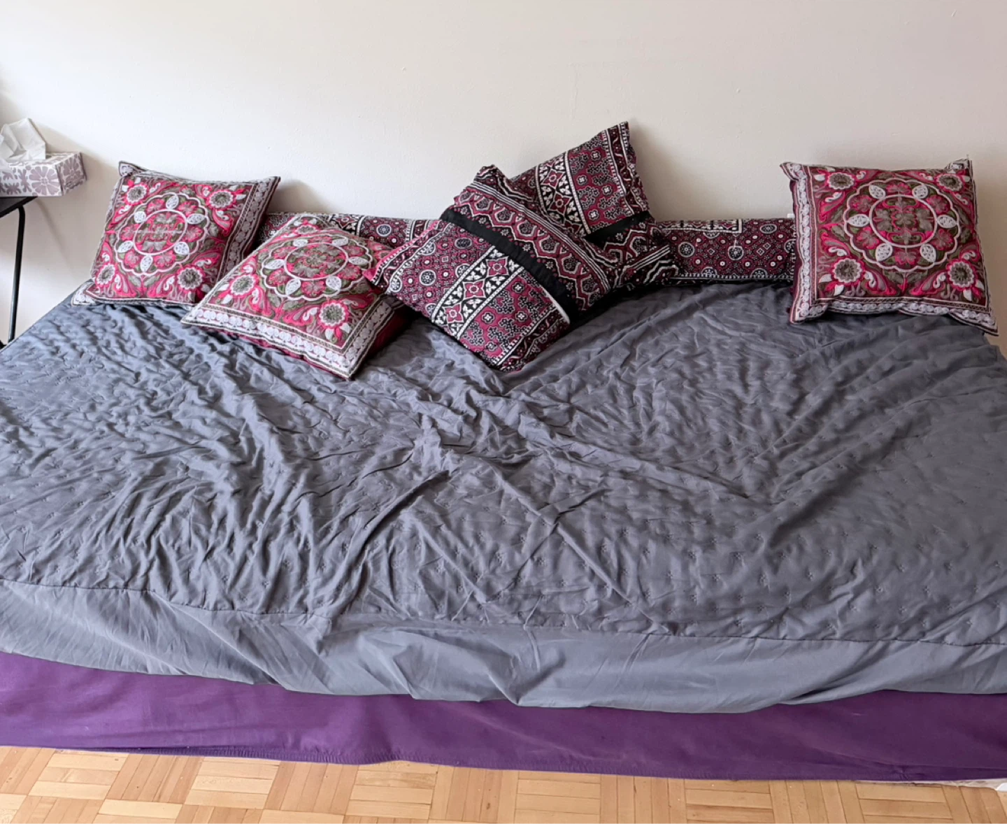 Twin bed and box spring