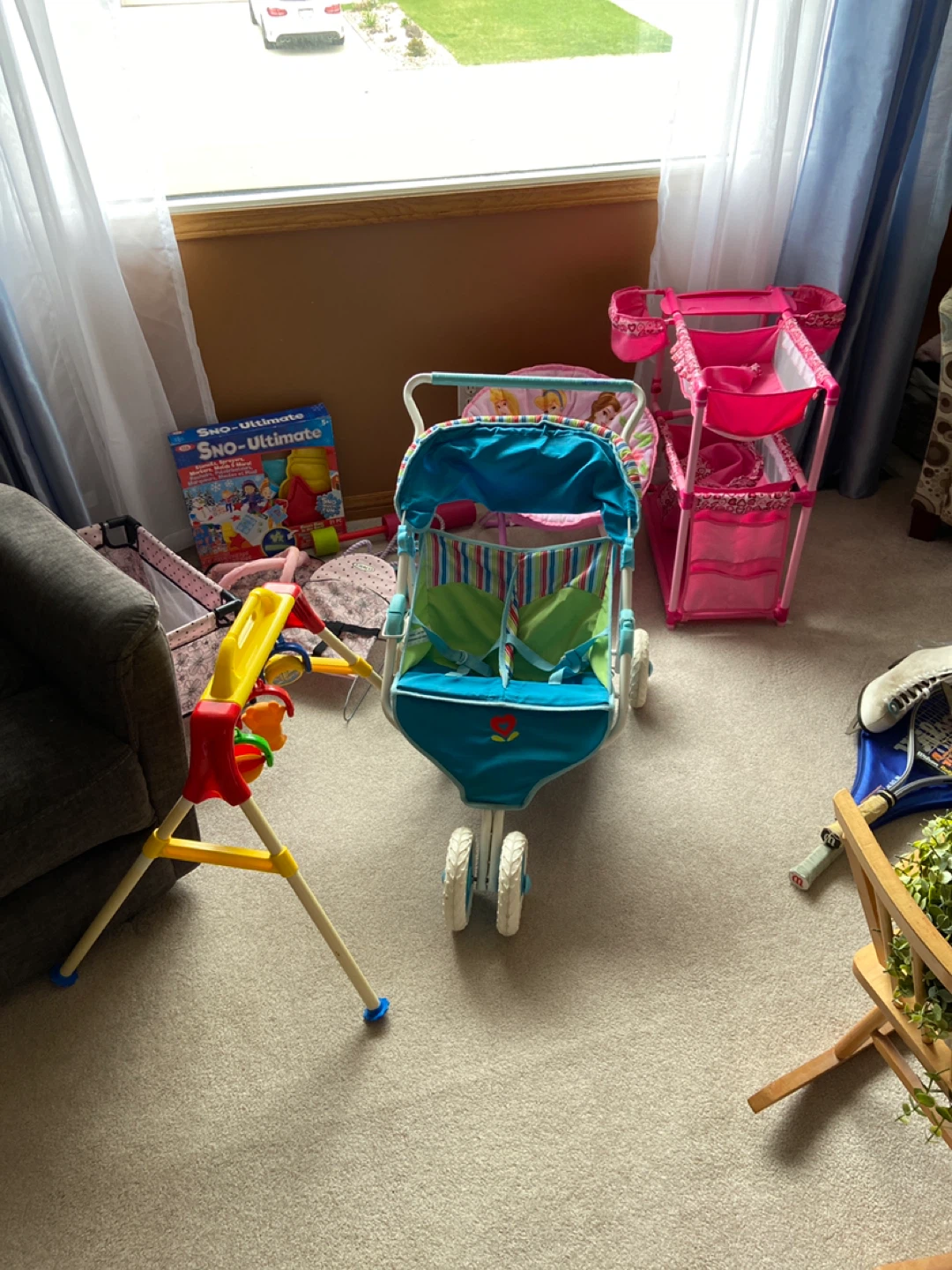 Assorted kids toys
