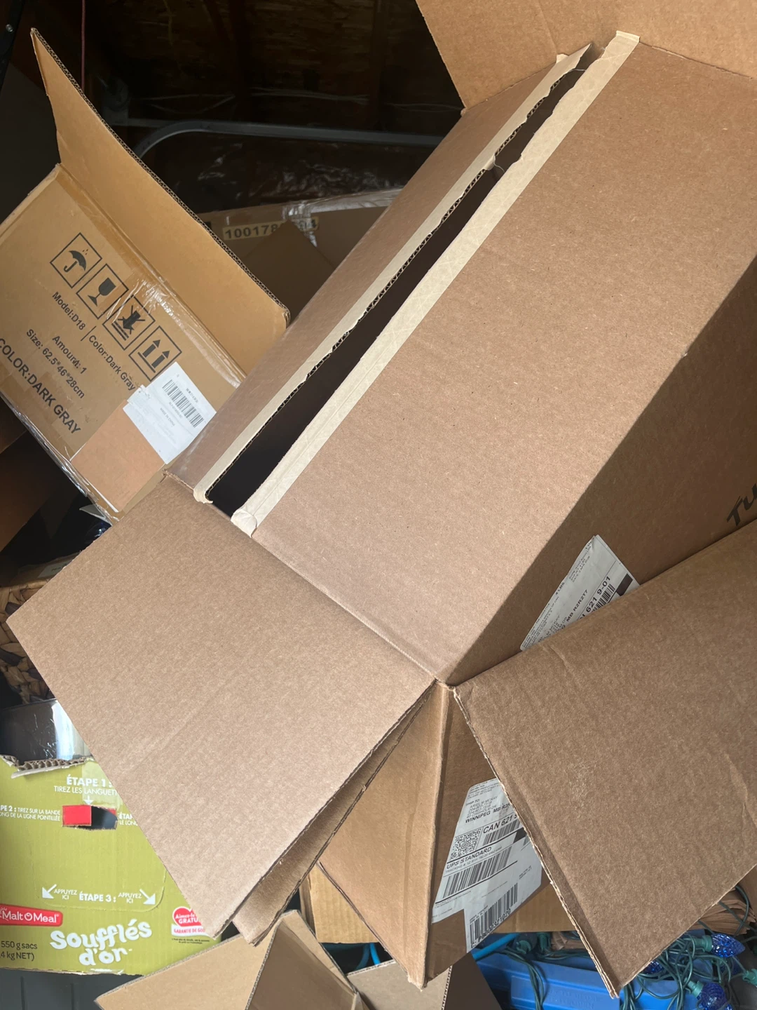 Free moving boxes