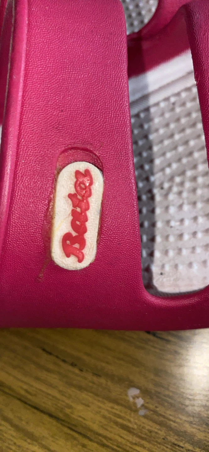 Bata Pink Slides Sandals Size 6 - photo 2
