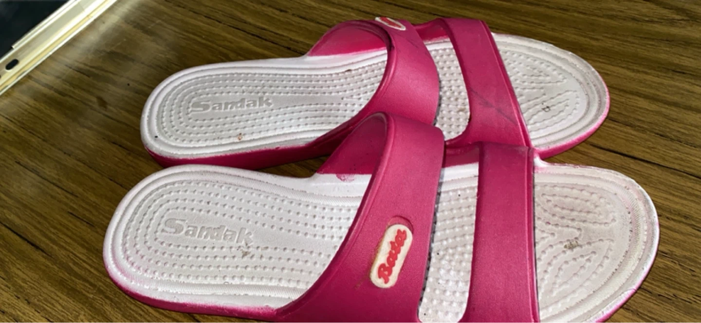 Bata Pink Slides Sandals Size 6