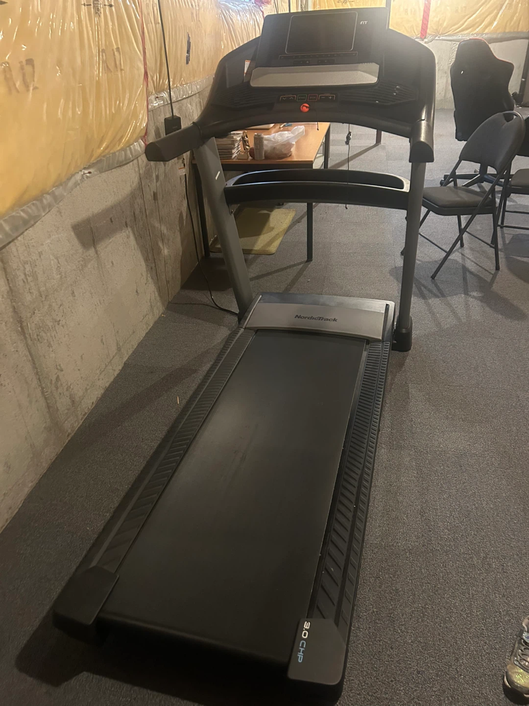 NordicTrack Elite 1000 Treadmill - photo 3