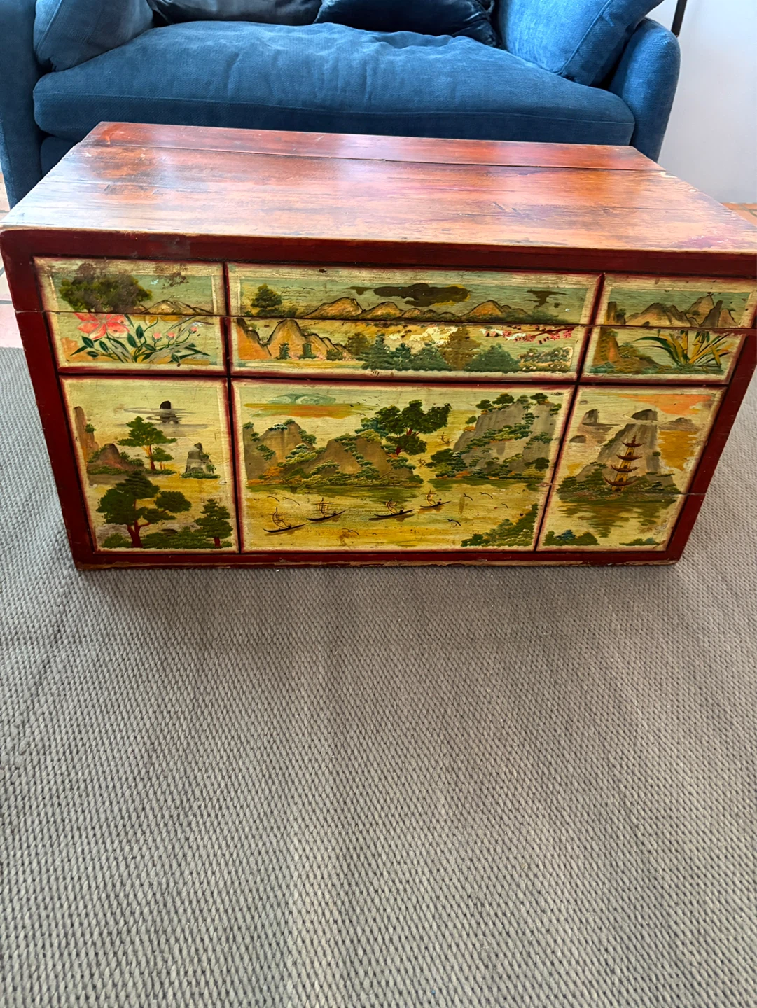 Antique Tibetan Hand-Painted Trunk - photo 2