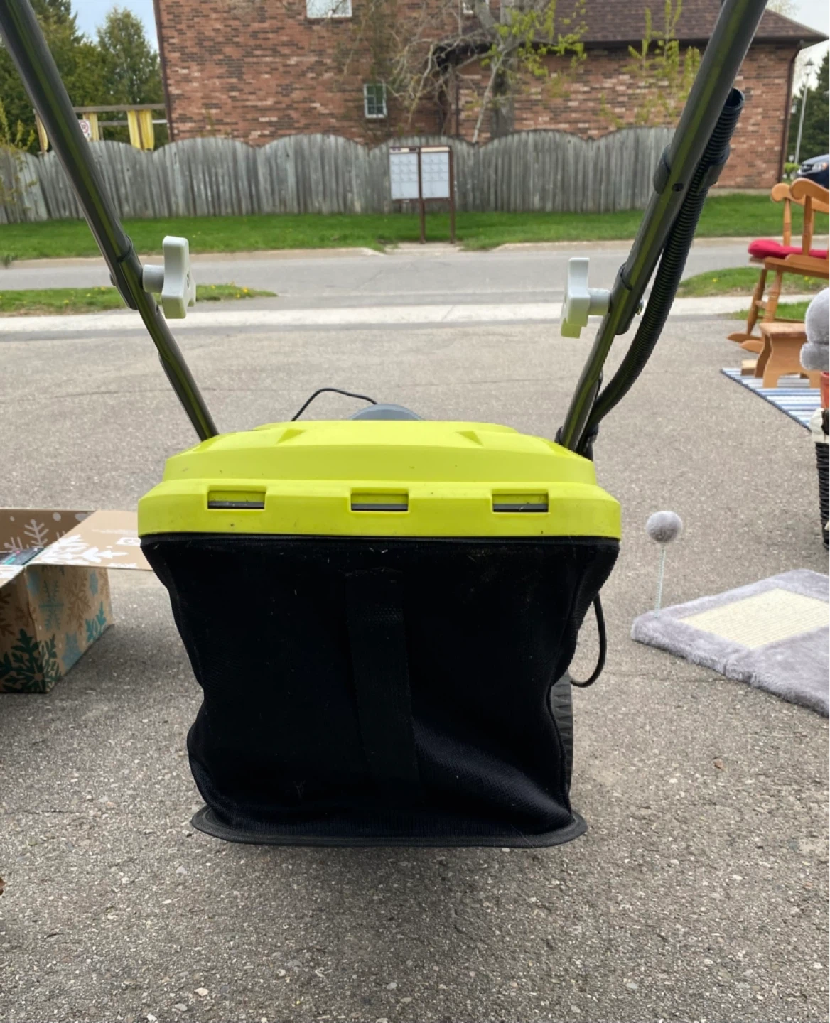 Ryobi 13 inch 18v cordless mower - photo 3