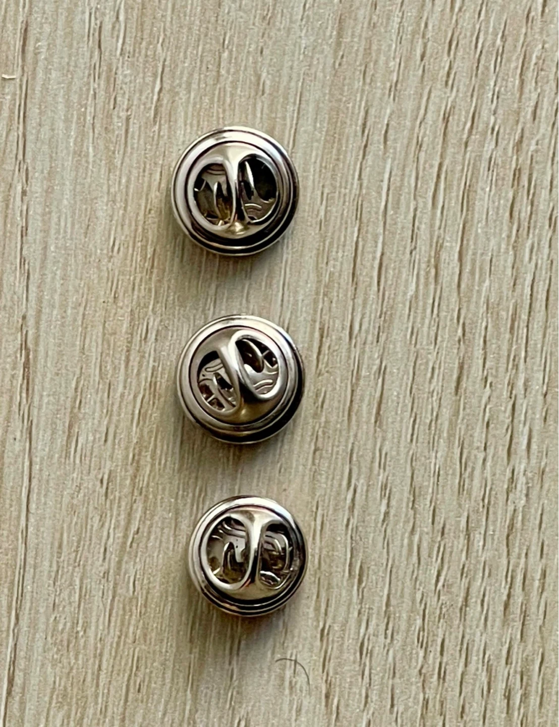Set of 3 Vintage pins - Flower & Leaf Designs - photo 3