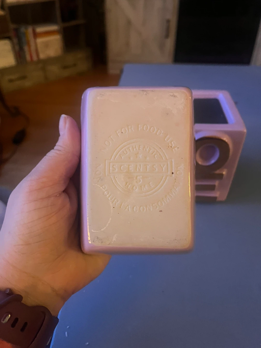 Pink Scentsy Wax Warmer with "LOVE" Design - photo 2