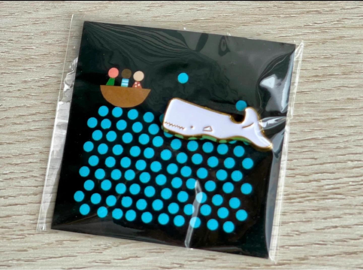 Vintage Christian Robinson Whale Enamel Pin - Color Factory - photo 2