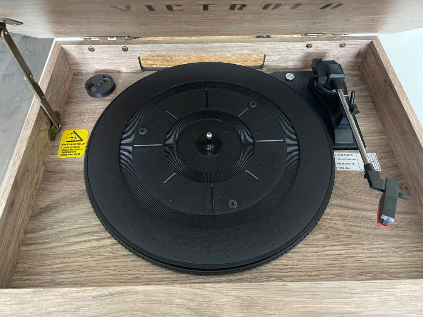 Victrola 3-Speed Record Player with Bluetooth - photo 3