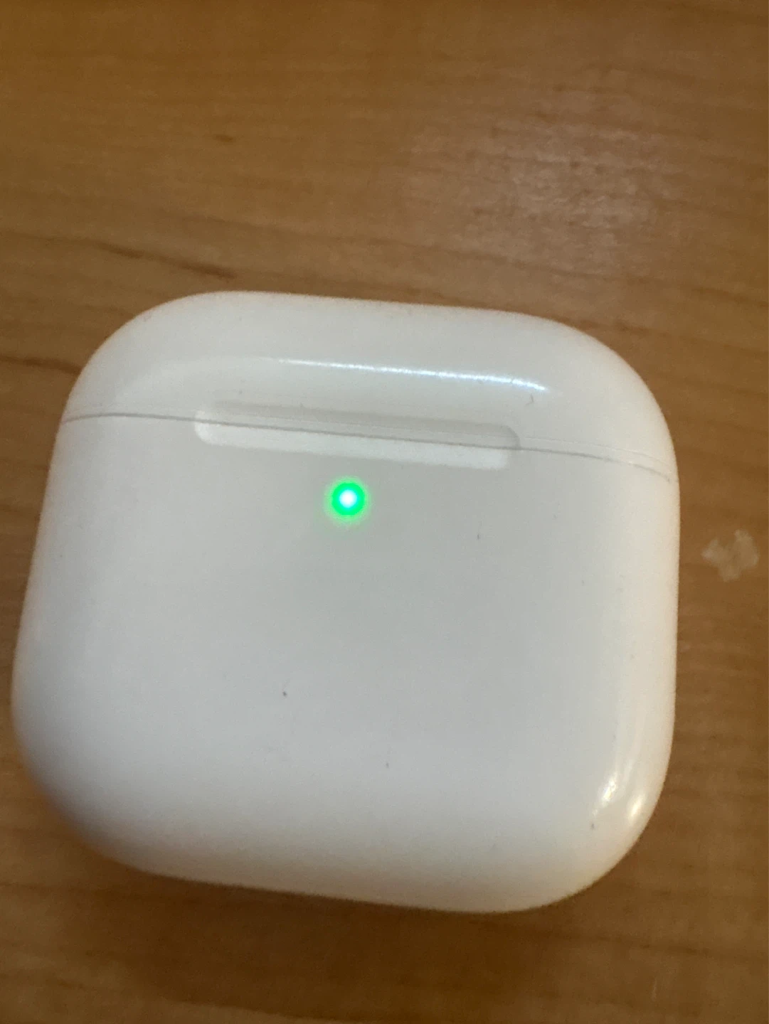 Apple AirPods 4th Gen Charging Case