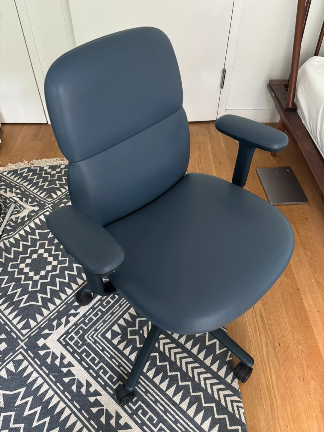 Asari Chair by Herman Miller