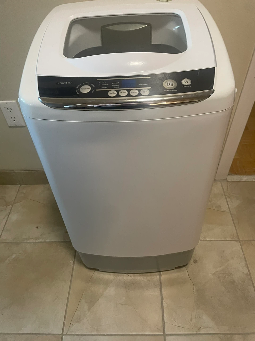 Insignia Portable Clothes Washer, 0.9 cu. ft. Top Load Washer. - photo 3