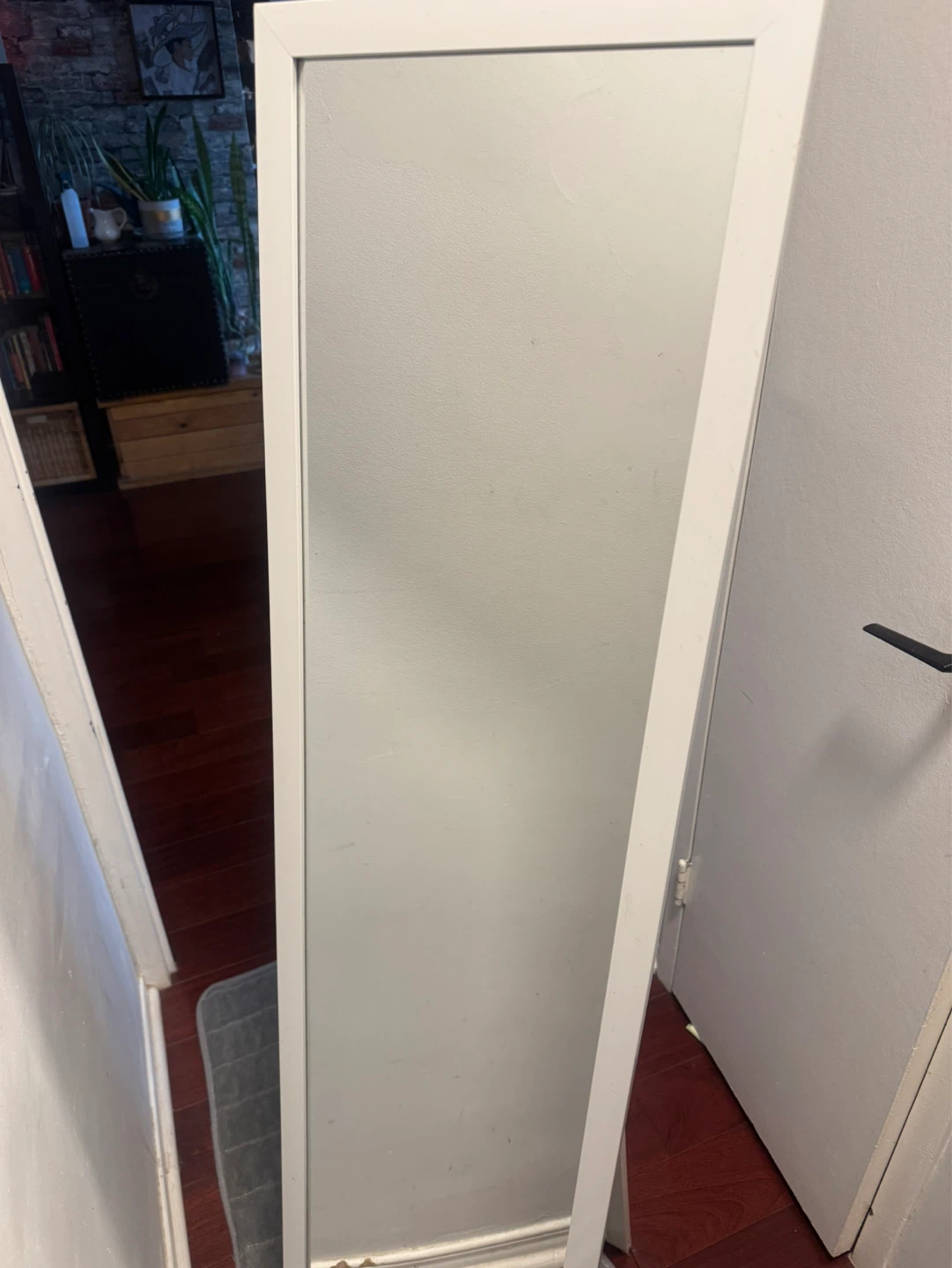 White Standing Mirror with Stand - photo 4