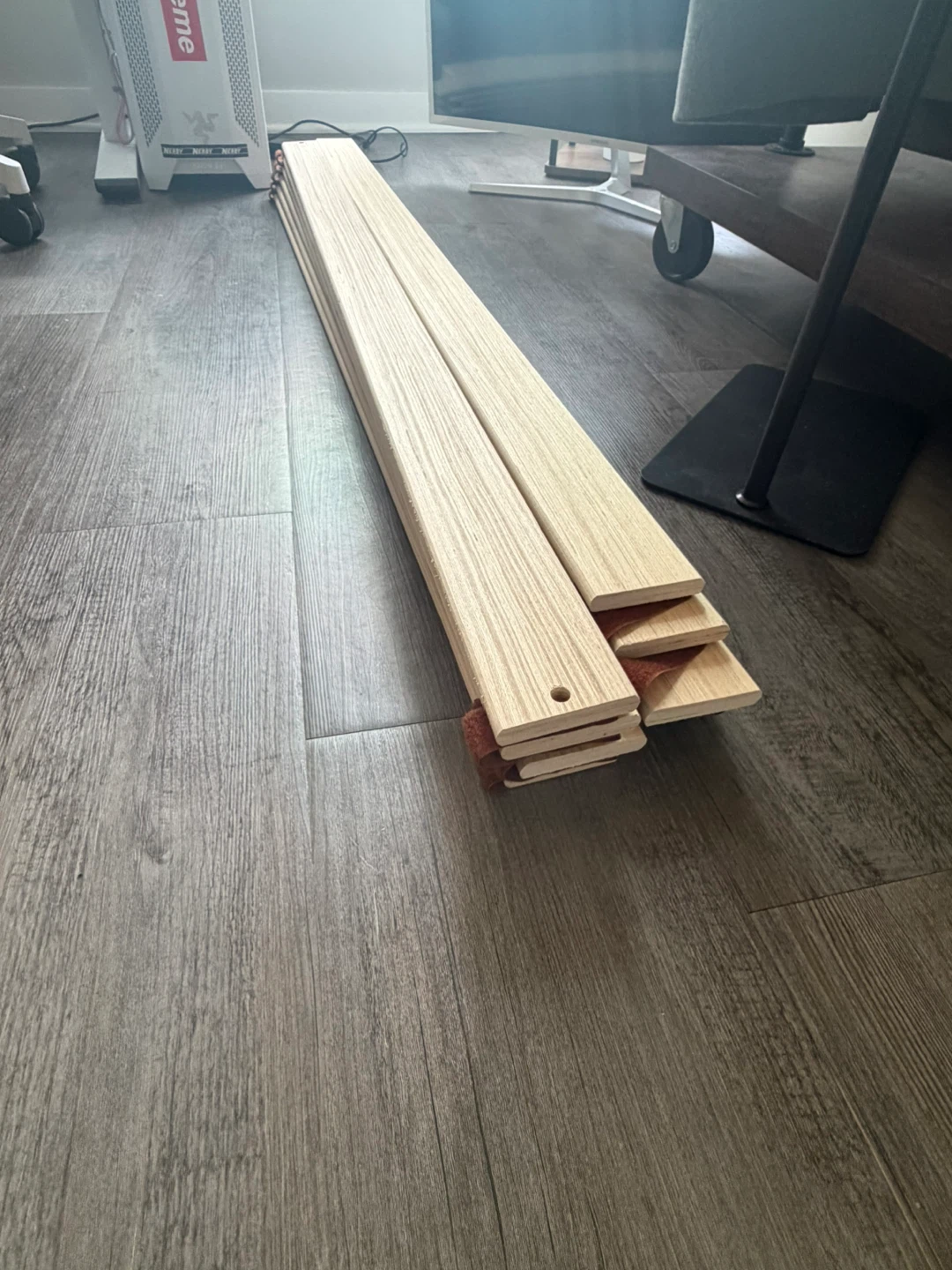 Zinus Wooden Bed Frame FULL SIZE - photo 3