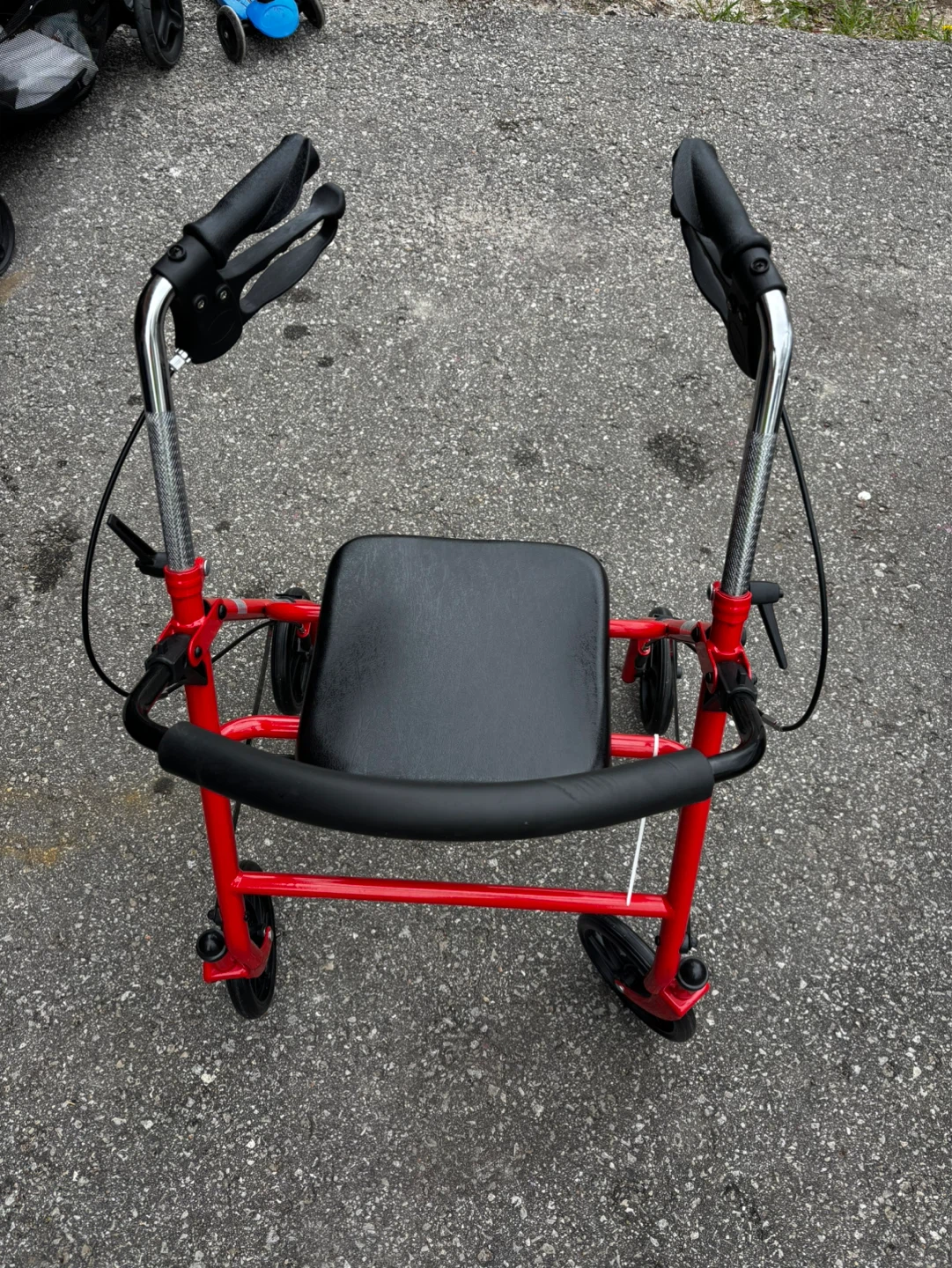 Brand New Foldable Walker / Rollator with Seat