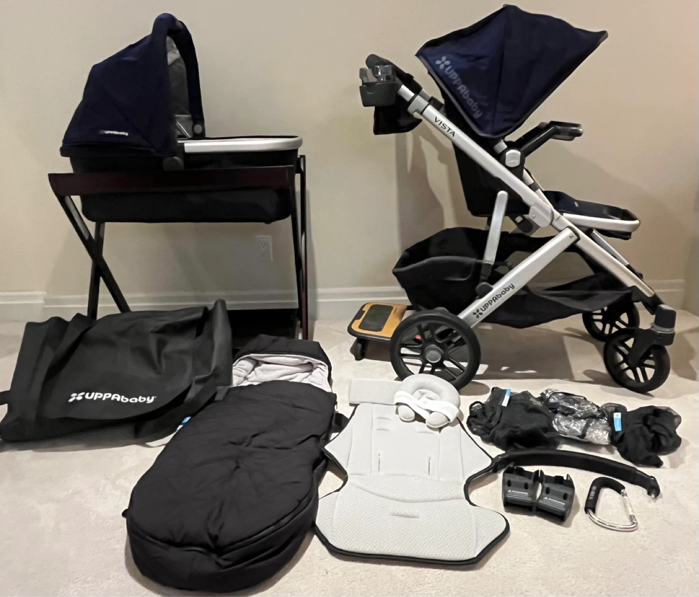 UPPAbaby Vista Stroller with Bassinet and kickstand