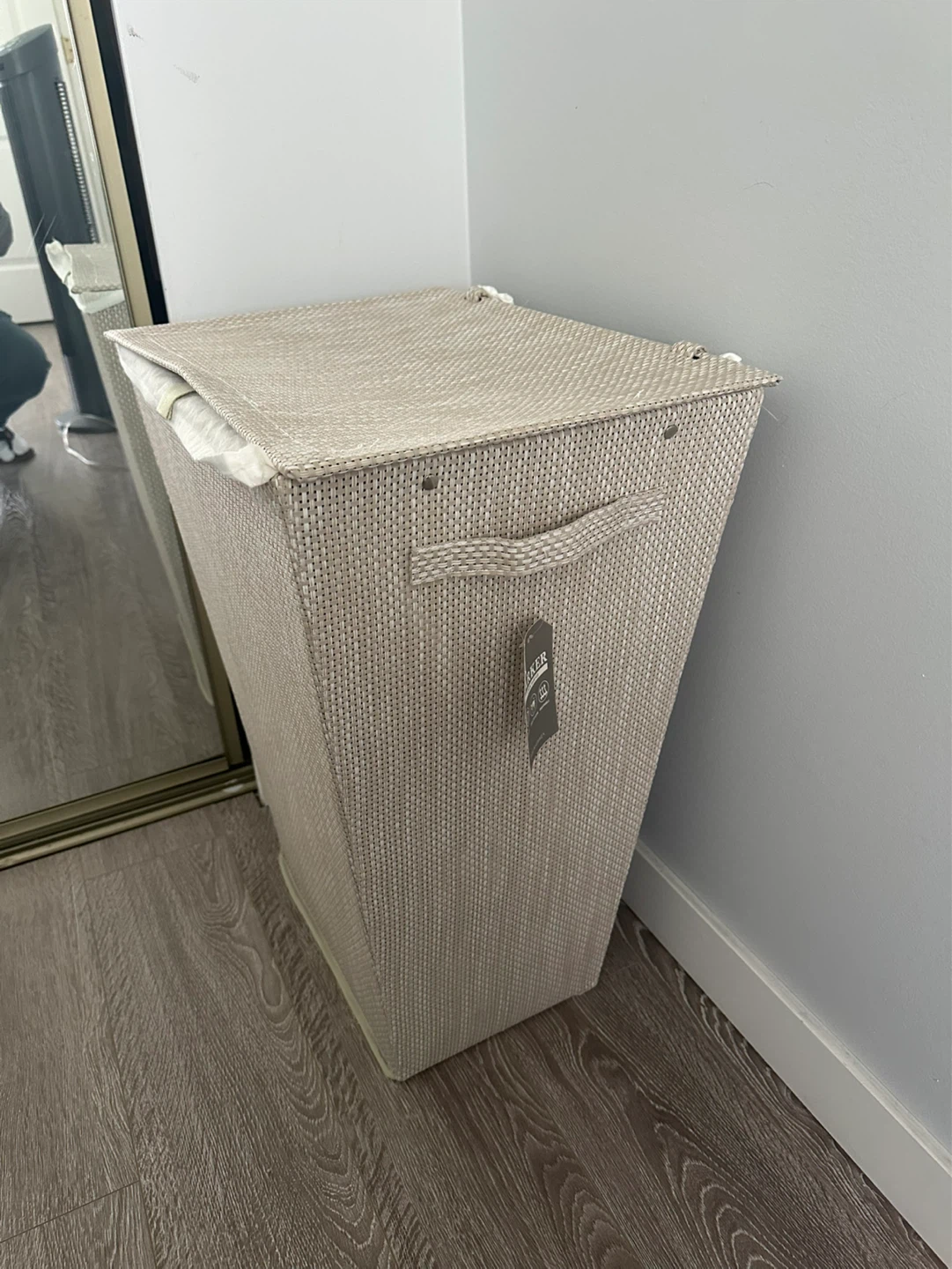 Laundry Hamper - photo 2