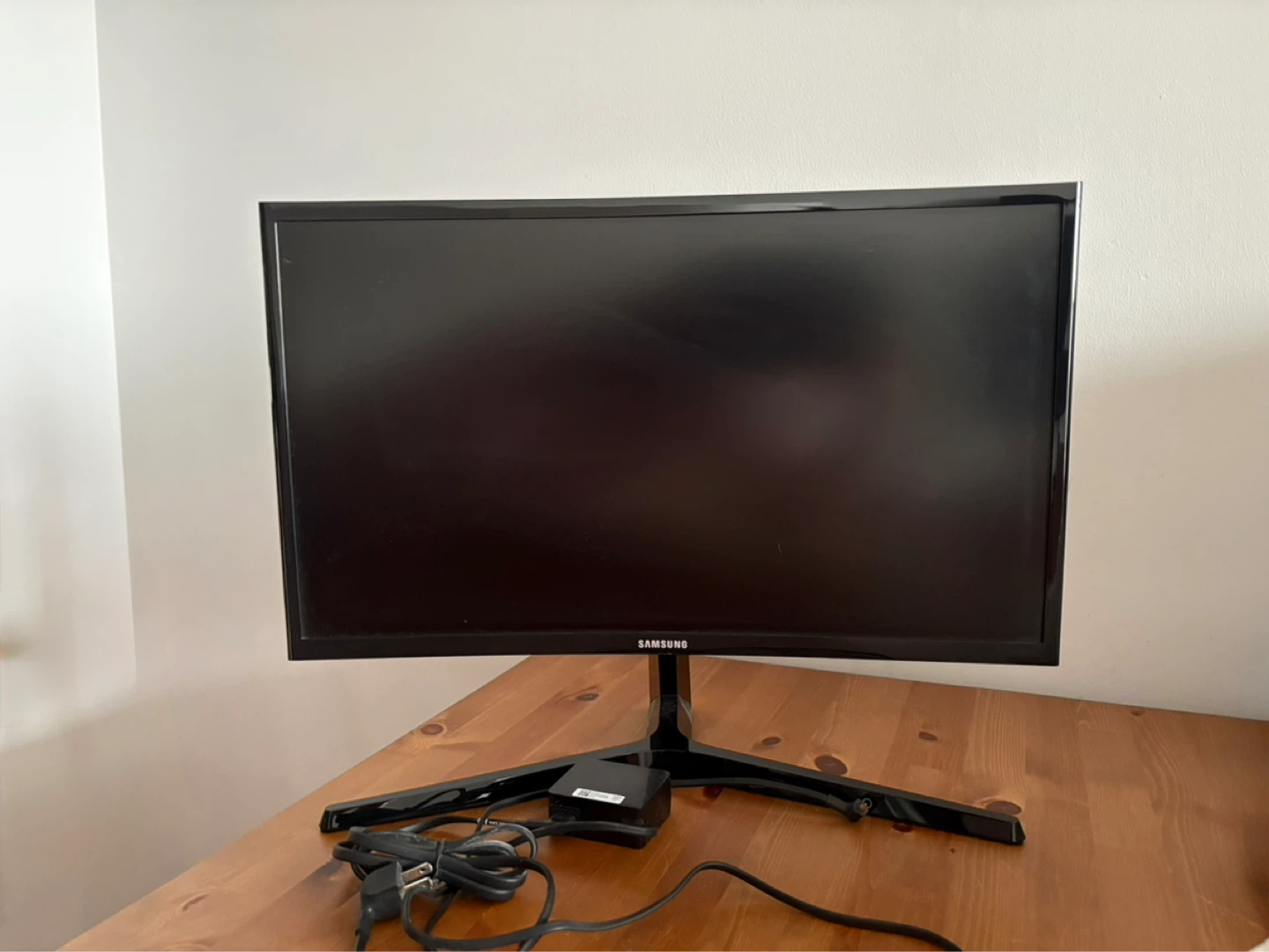 Samsung 24-Inch Curved Gaming Monitor - photo 4