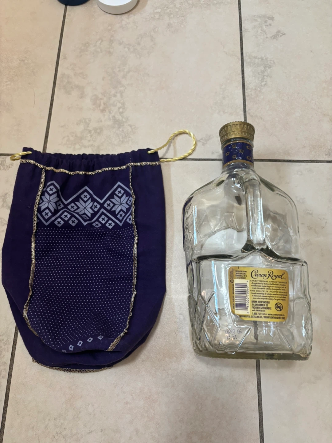 Crown Royal Whiskey Bottle with Purple Pouch - photo 3