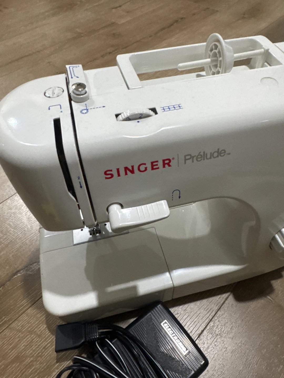 Singer Prelude Sewing Machine - photo 4