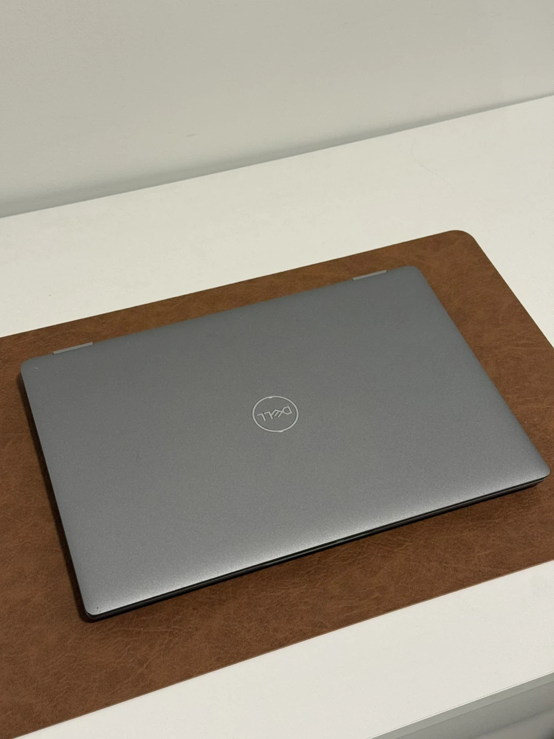 Dell Latitude Laptop - photo 2