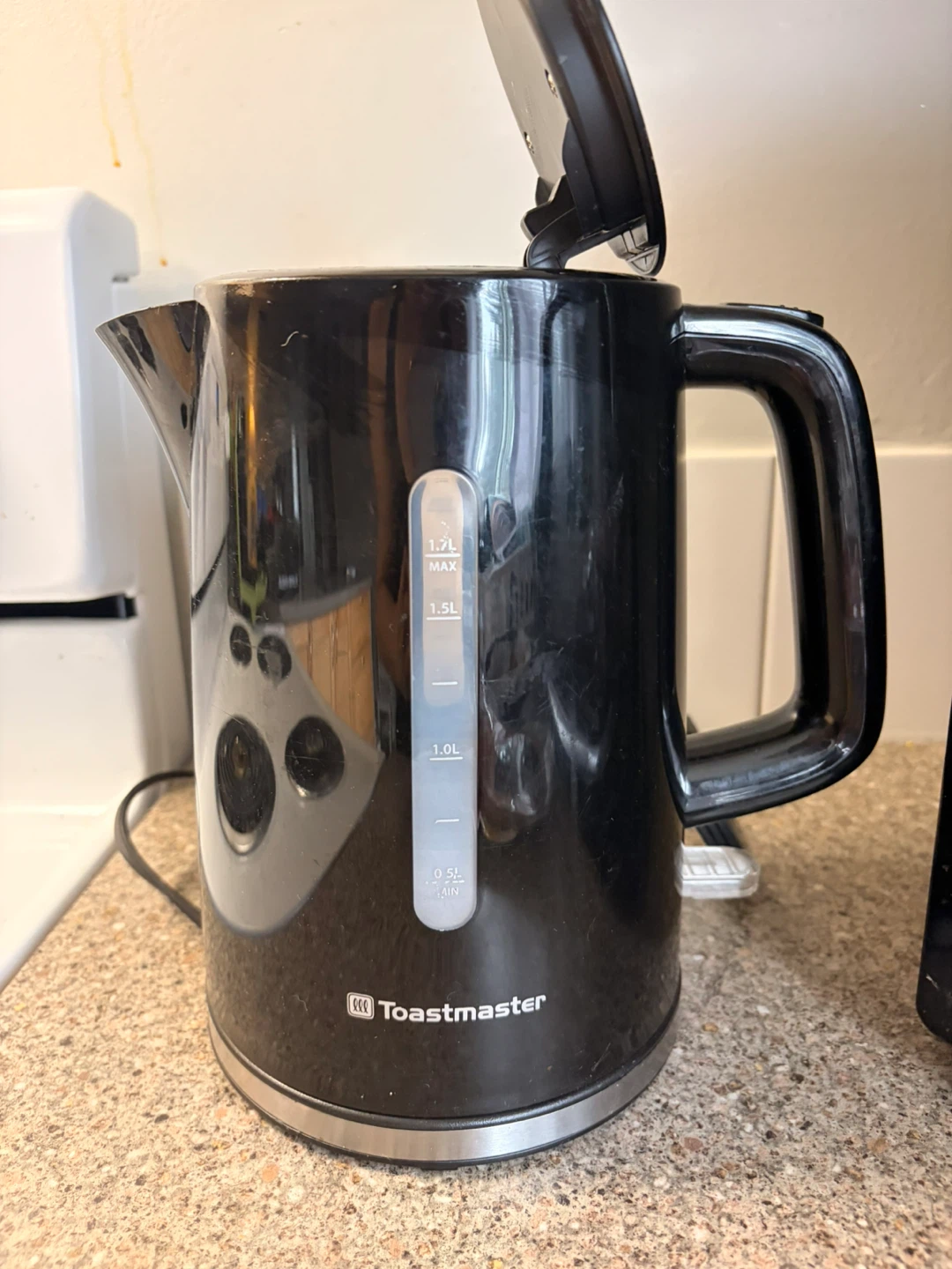 Toastmaster Black Electric Kettle 1.7L