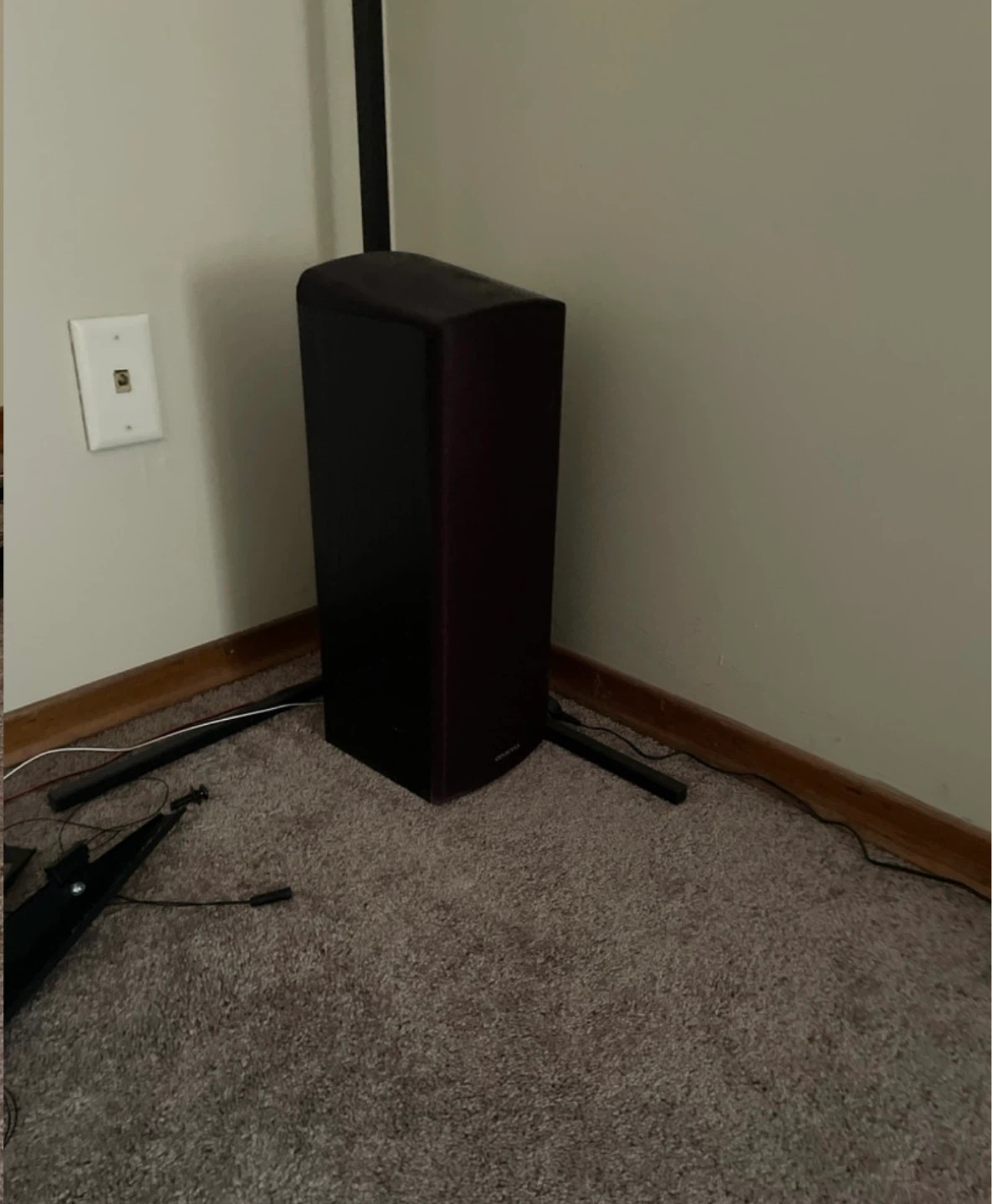 ONKYO surround reciever and speaker package - photo 3