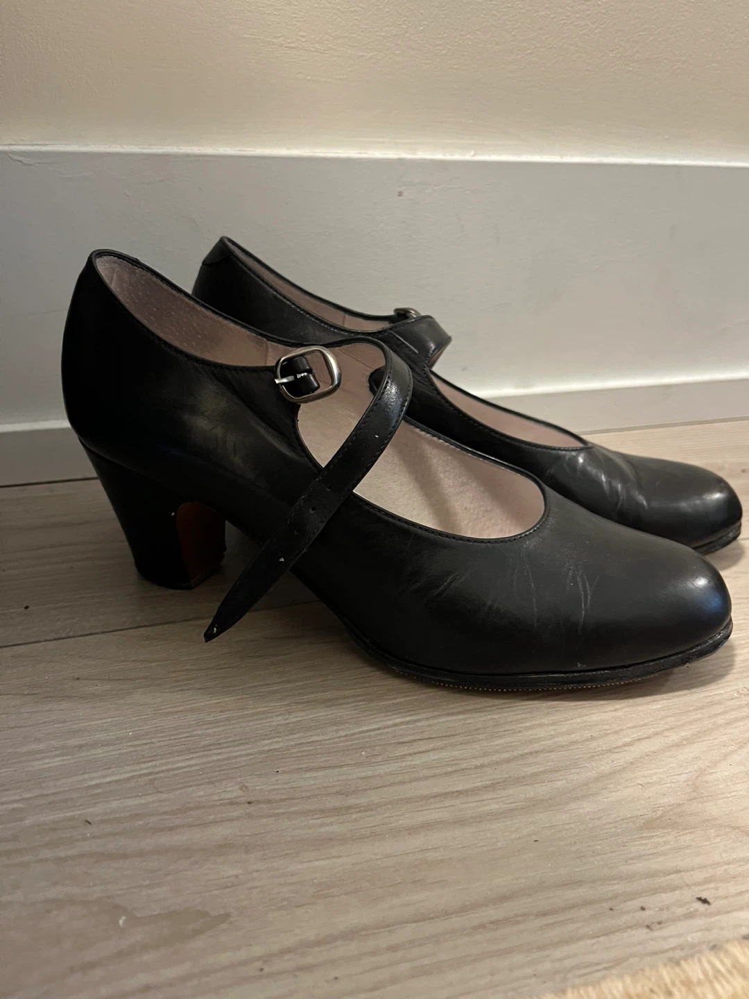 Handmade Leather Mary Jane Heels - photo 5