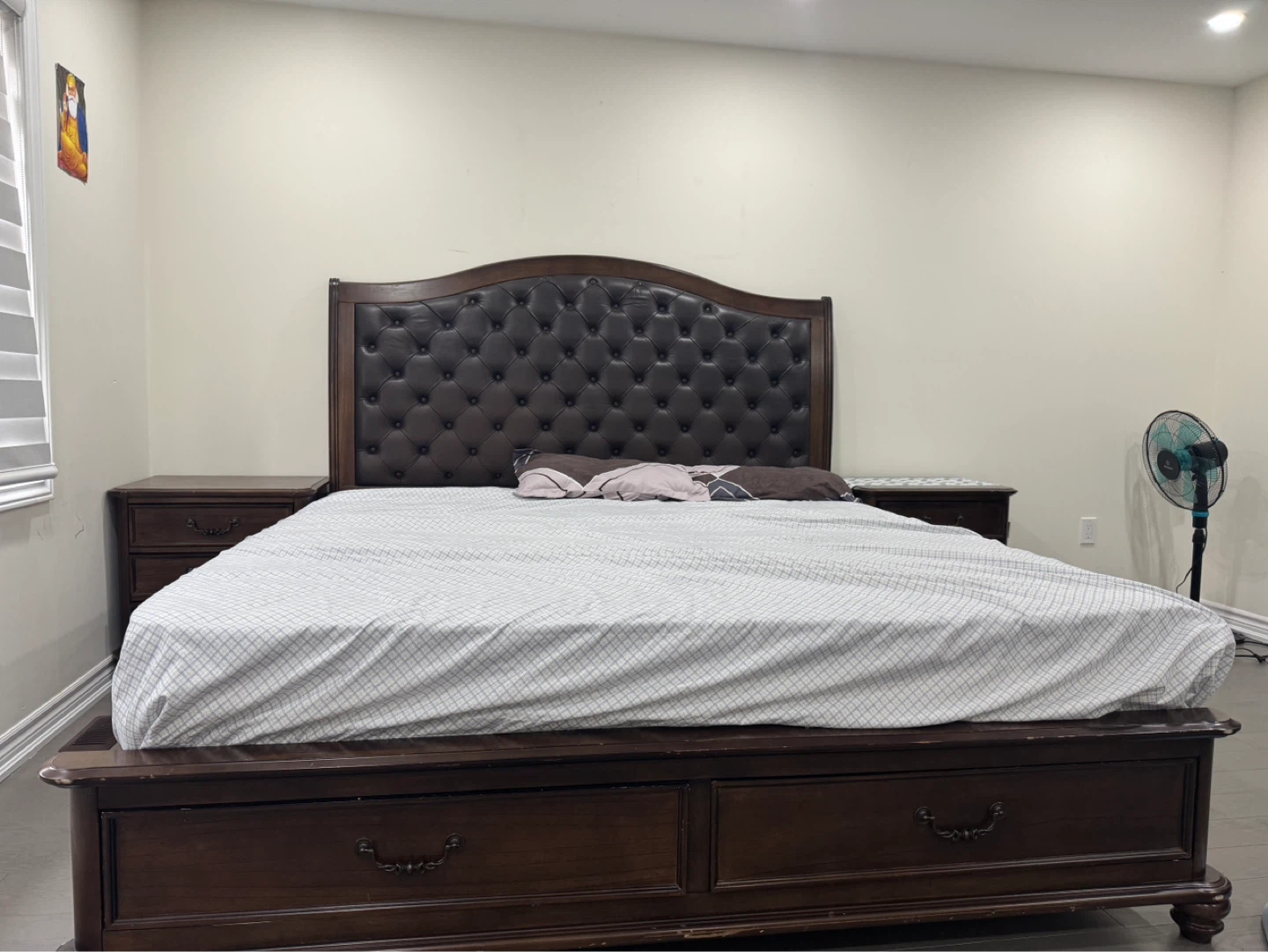Dark Wood Bedroom Set - photo 4