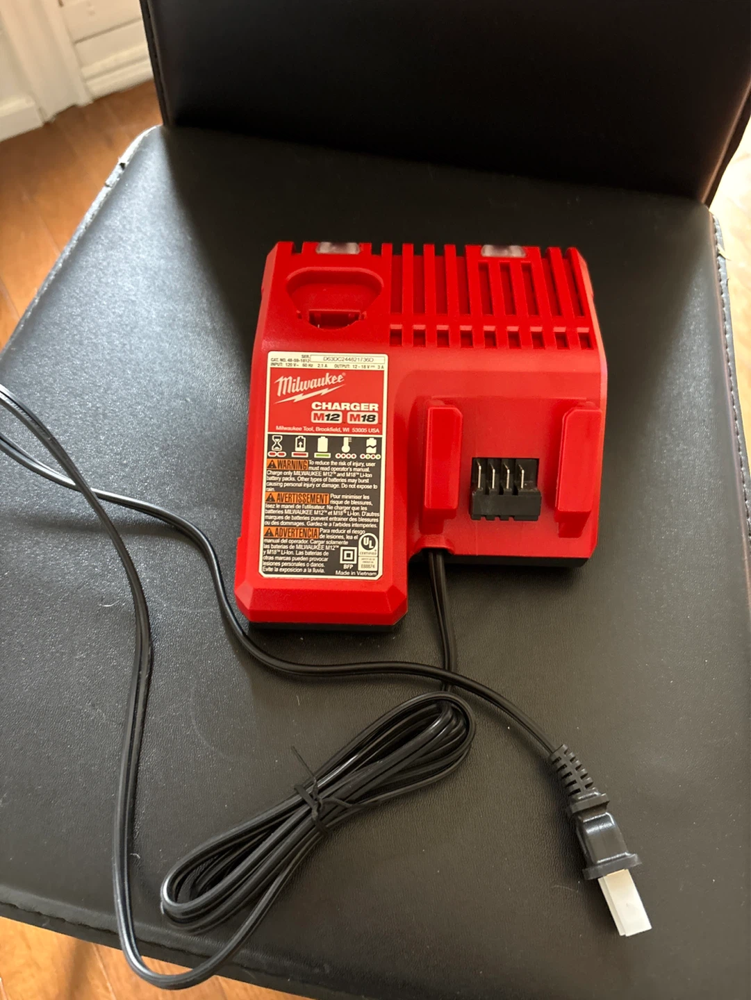 Milwaukee M12 M18 Battery Charger