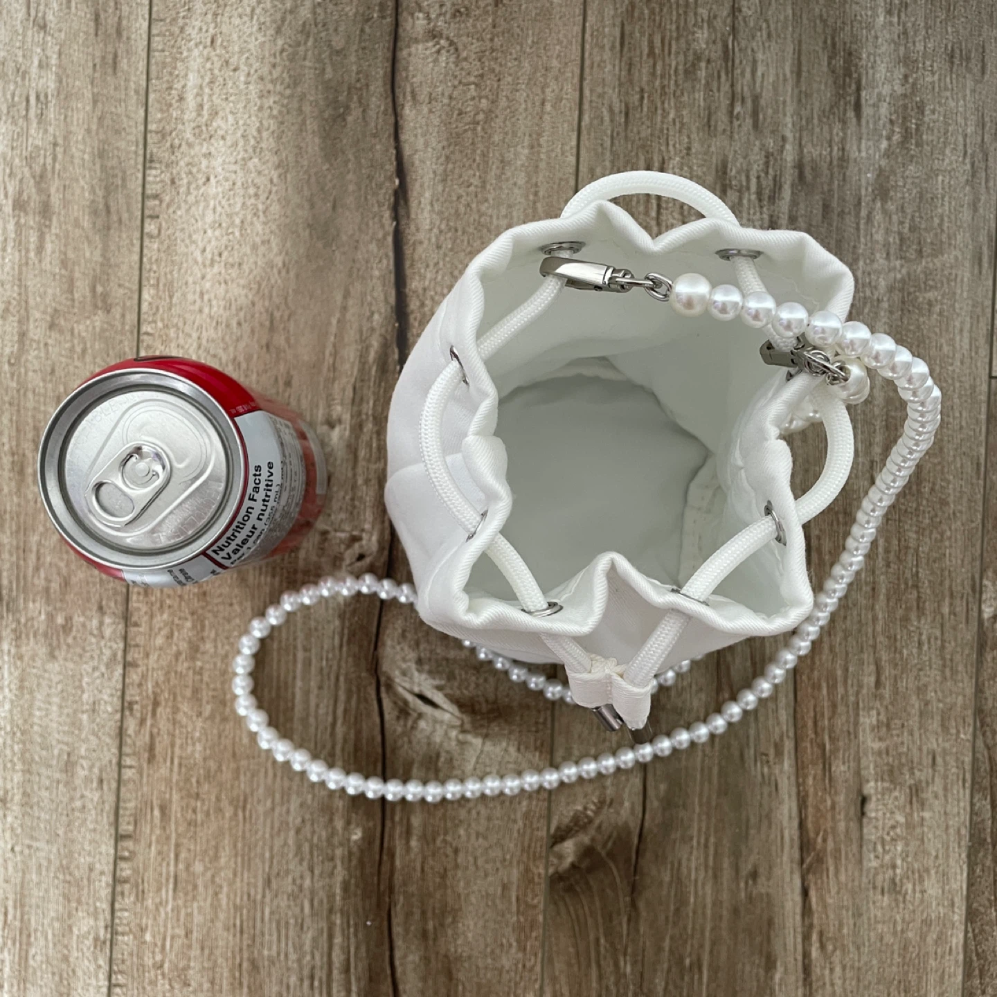 BRAND NEW 🥕 White Dior Drawstring Pouch Bag with Pearl Strap - photo 4