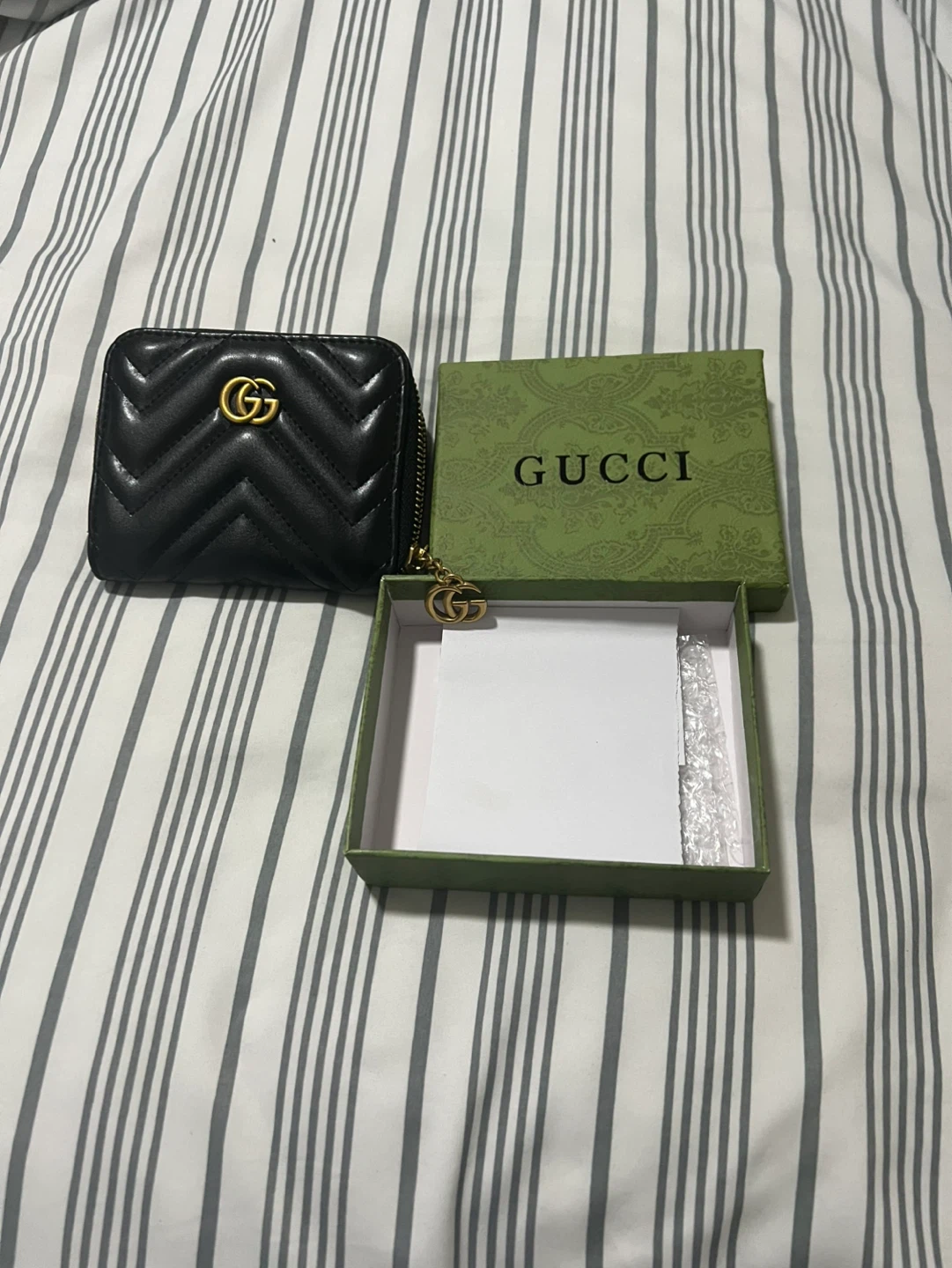 New Gucci Marmont Black Quilted Leather Small Zip Around Wallet - photo 4