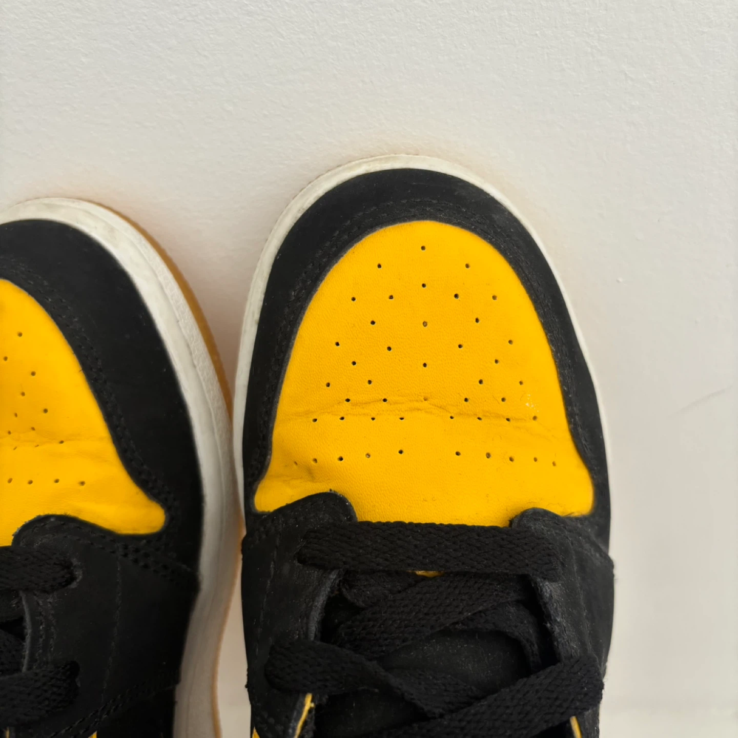Air Jordan 1 Mid — New Love, 4.5Y - photo 3