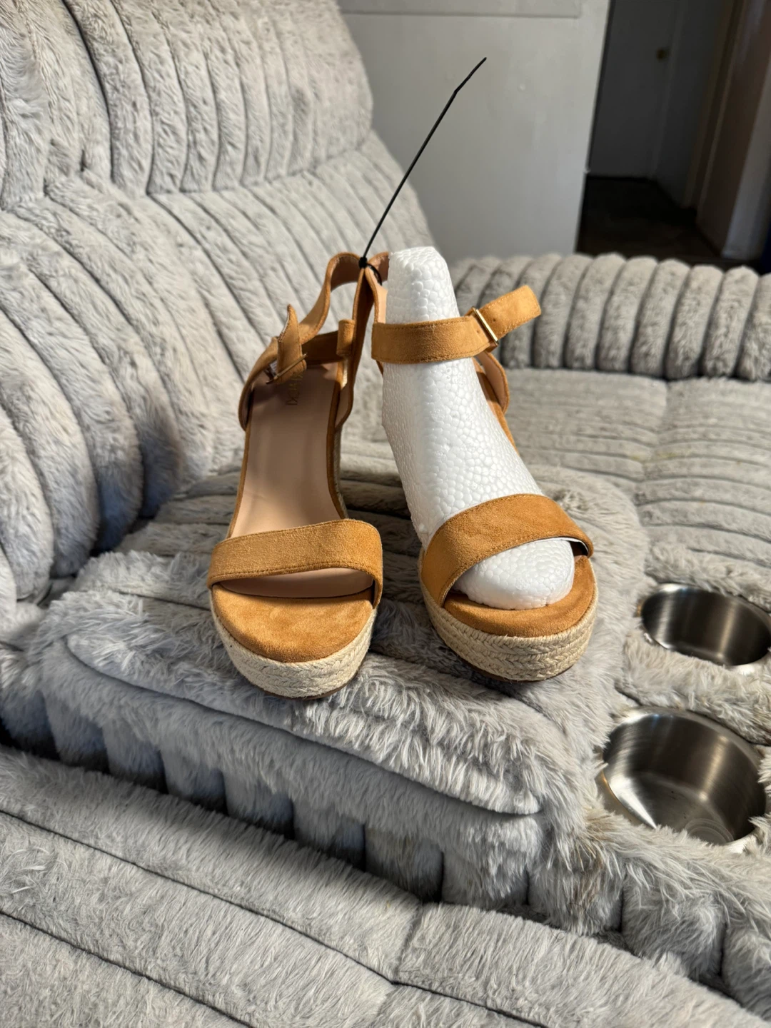 Vicki-Vicki Women's Tan Suede Wedge Espadrille Sandals - photo 2
